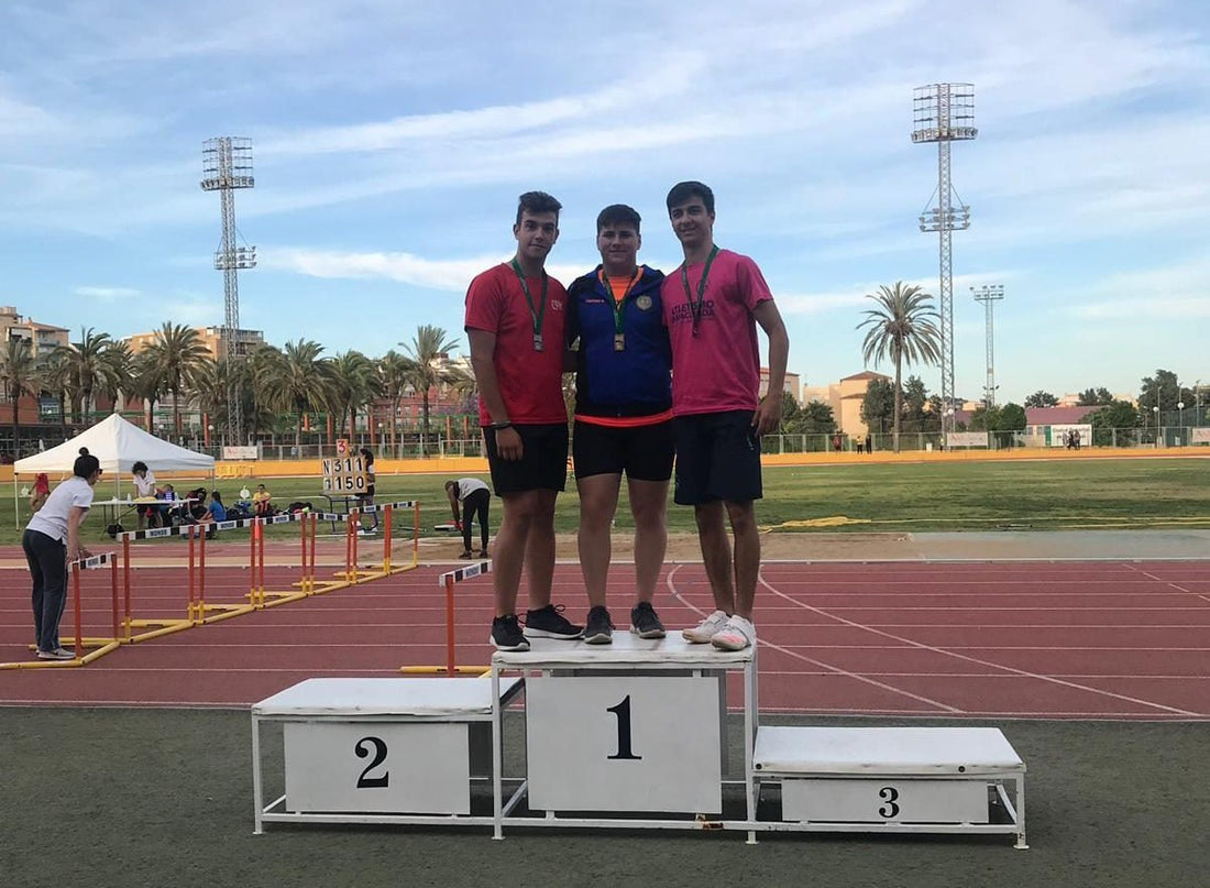 Gregorio Martínez, plata en el andaluz sub18 de aire libre